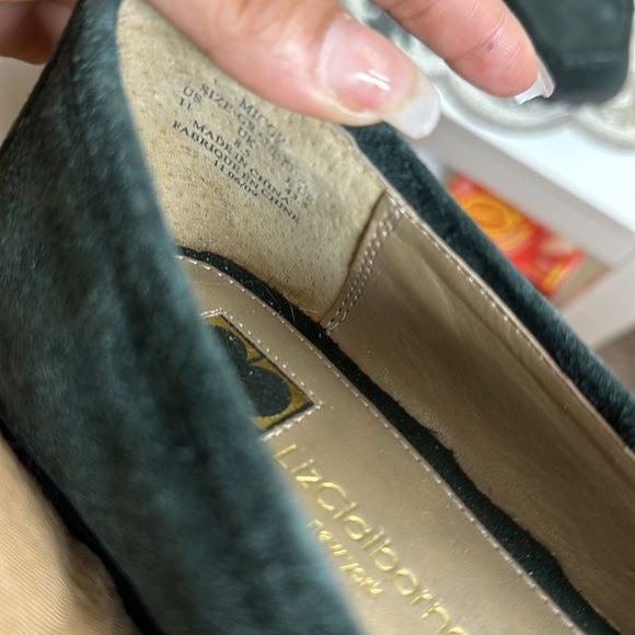 Emerald green suede Liz Claiborne loafers - Picture 9 of 10